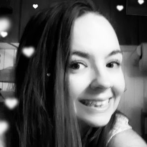 Meet your Posher, Cassandra